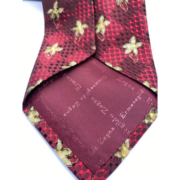 Ermenegildo Zegna Red and Yellow Petals Necktie Vintage Formal Menswear Silk Tie - Picture 6 of 6
